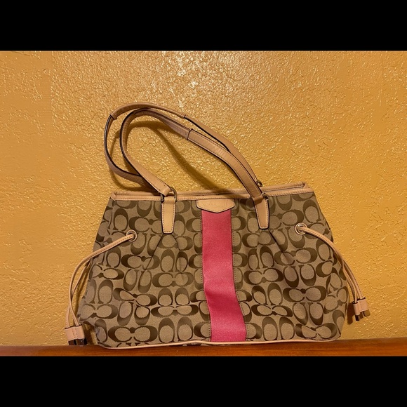 Coach Purse - Picture 1 of 3